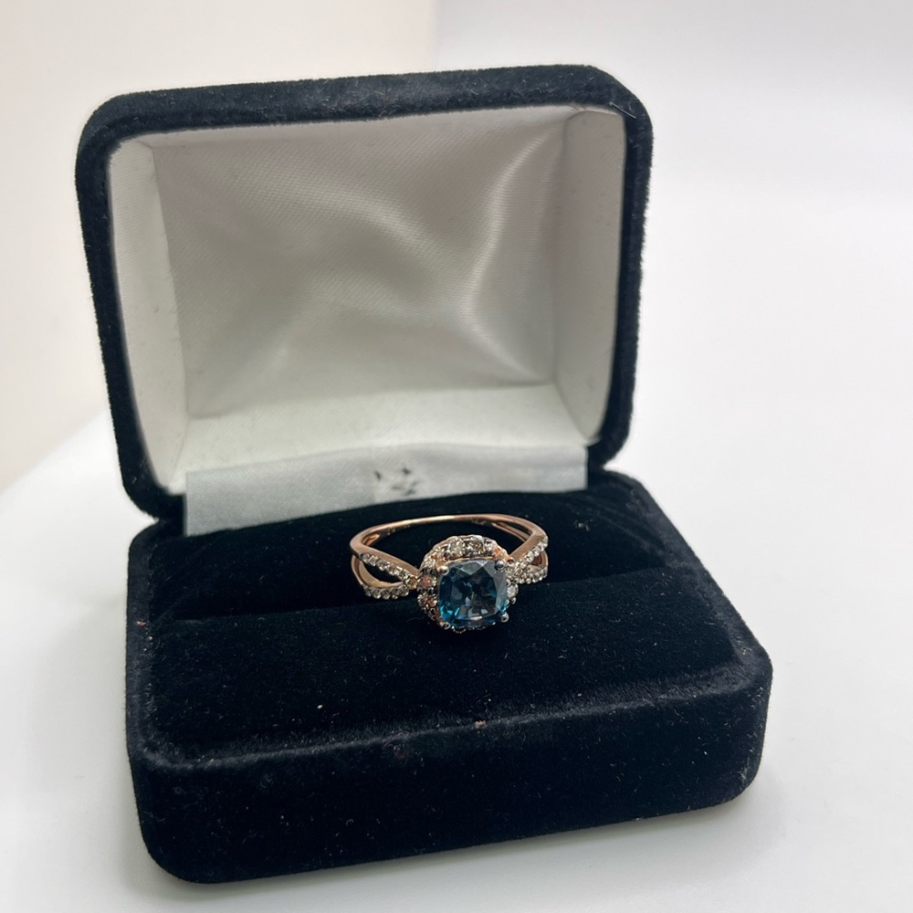 14K LeVian Strawberry Rose Gold Deep Sea Blue Topaz Chocolate Diamond Ring